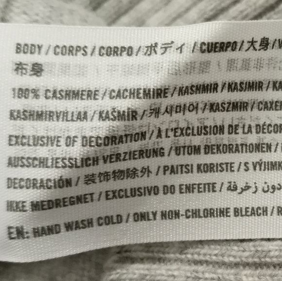 Abercrombie and Fitch 100% cashmere zippered hoodie cardigan. NWOT. Size xxs. - Picture 7 of 11